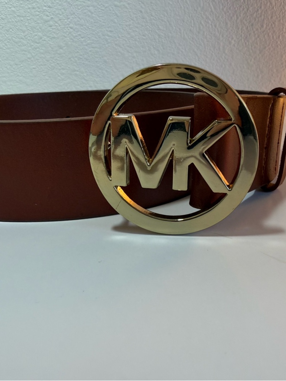 Michael Kors Brown Leather MK Logo Belt Gold Buckle Size Small Wide - Picture 4 of 4